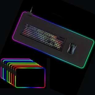 tam-lot-chuot-co-den-led